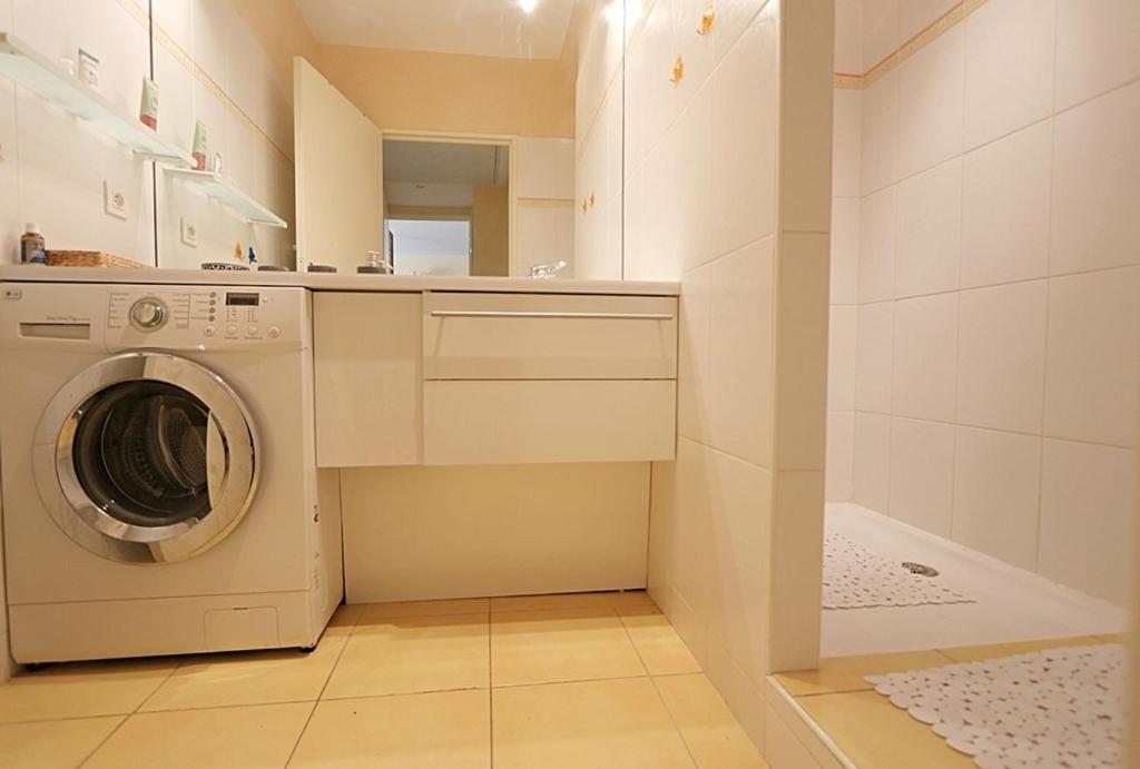 Saint-Raphael, Boulouris, F2 Dans Belle Residence 3 Piscines, Proche Bord De Mer Exterior photo