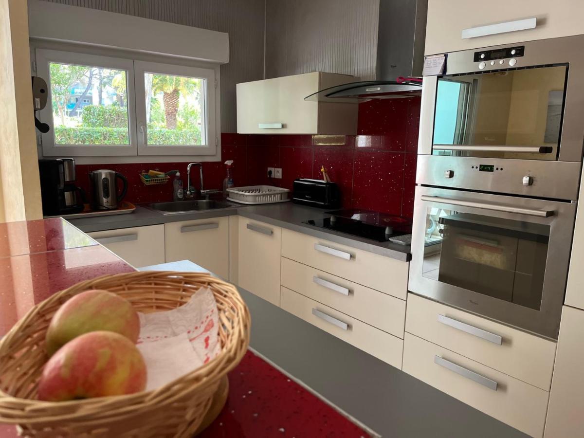 Saint-Raphael, Boulouris, F2 Dans Belle Residence 3 Piscines, Proche Bord De Mer Exterior photo